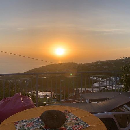 Studio Privado Com Vista Mar E Montanha Ponta do Sol  Exterior photo